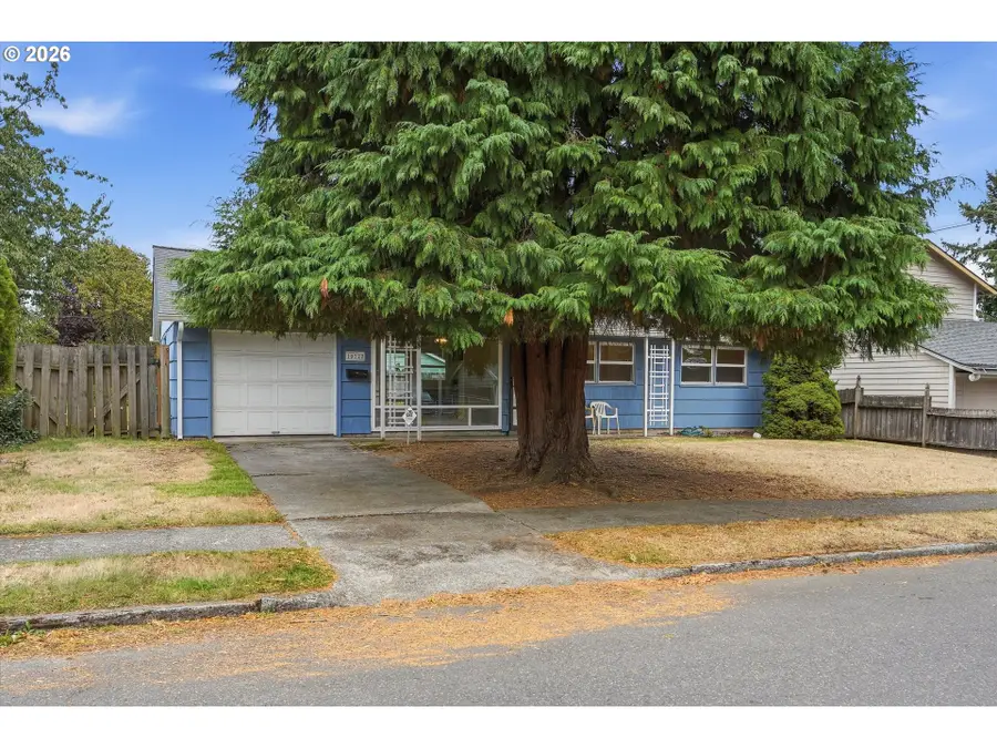10722 NE Thompson St, Portland, OR 97220 - #2