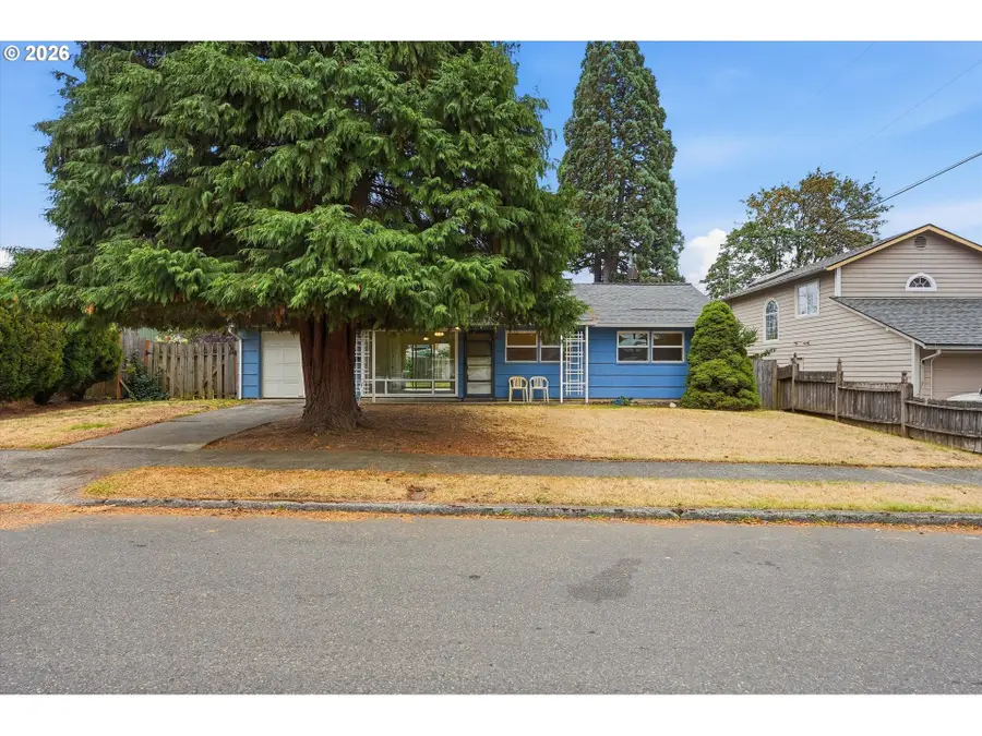 10722 NE Thompson St, Portland, OR 97220 - #3