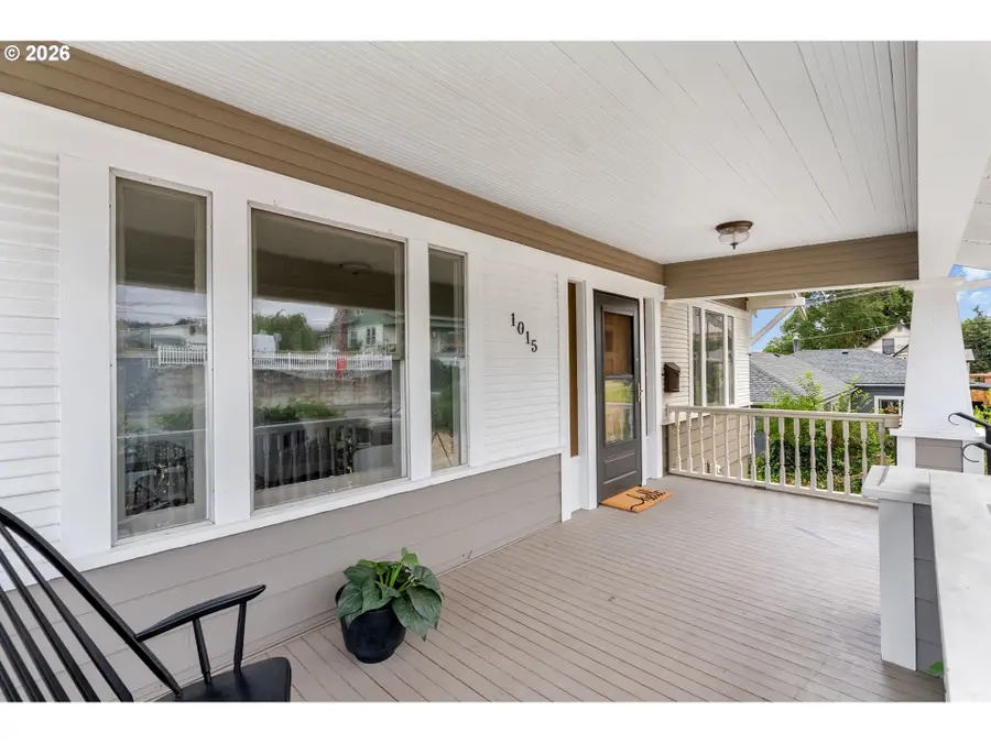 1015 E 10th St, The Dalles, OR 97058 - #2