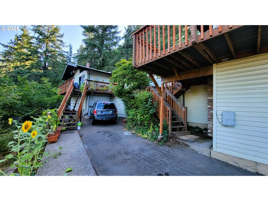 3585/3595 Emerald St, Eugene, OR 97405 - #3