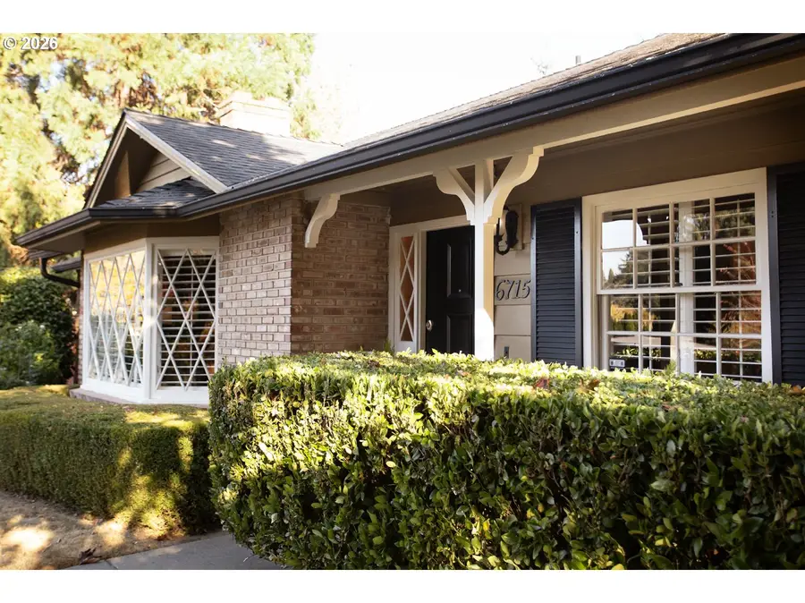6715 SW Hamilton Ct, Portland, OR 97225 - #3