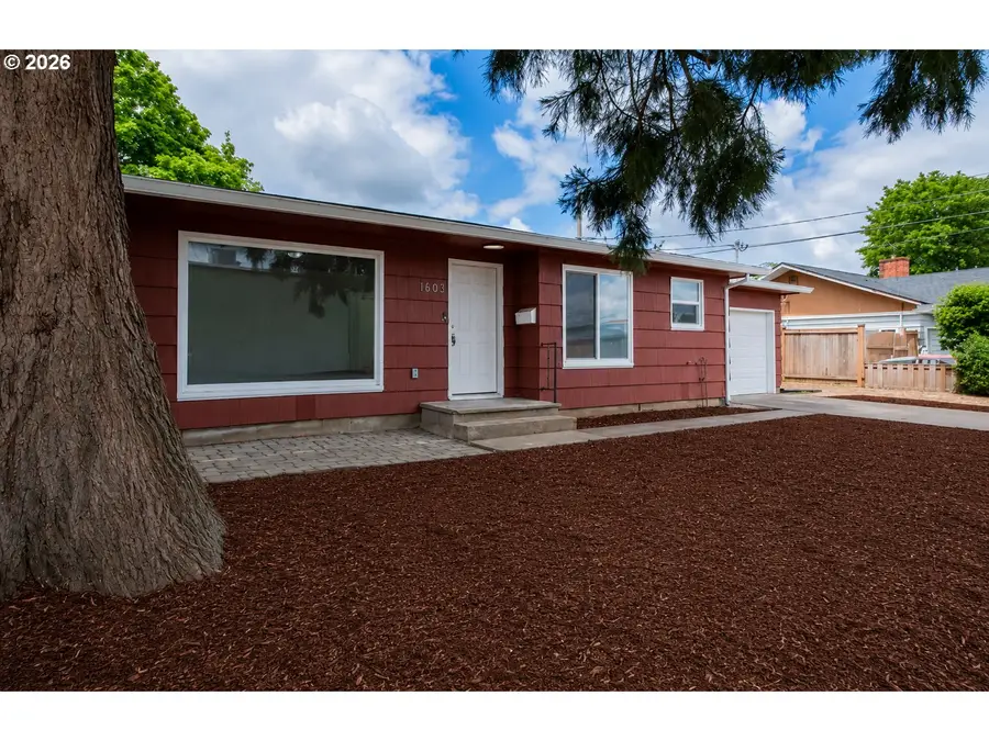 1603 NW Adams St, McMinnville, OR 97128 - #3