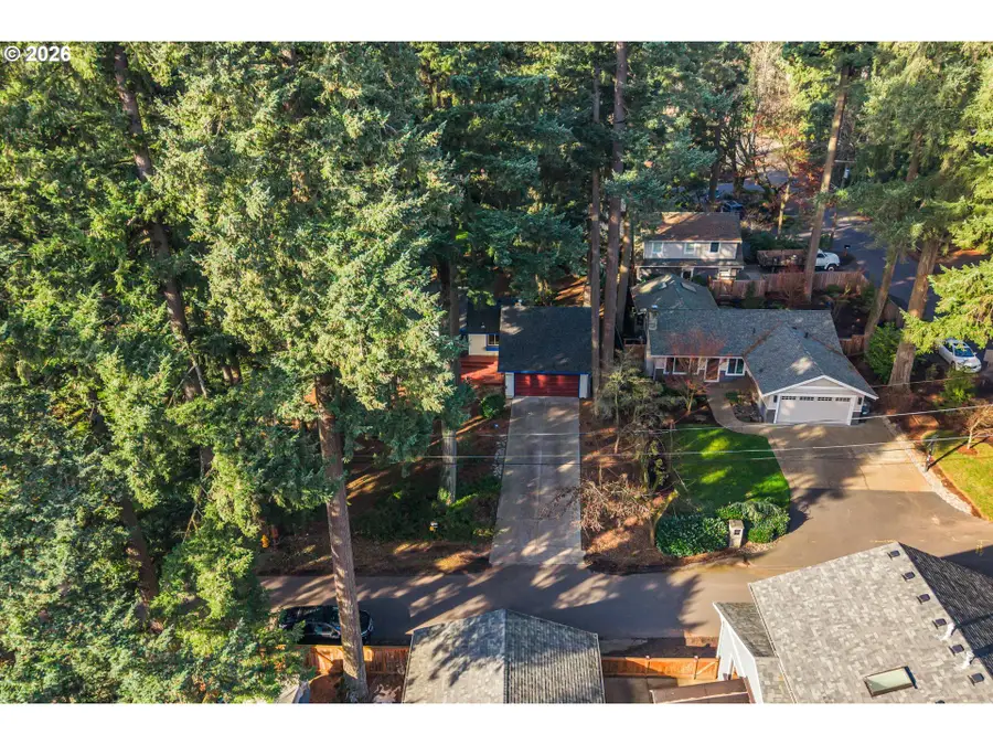 16821 Gassner Ln, Lake Oswego, OR 97035 - #3