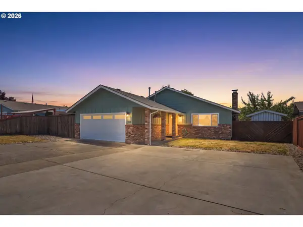 305 Meadow Ln, Creswell, OR 97426