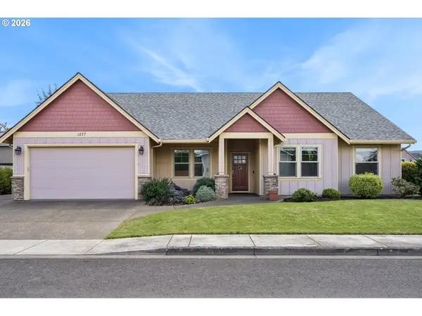 1277 Robert St, Woodburn, OR 97071