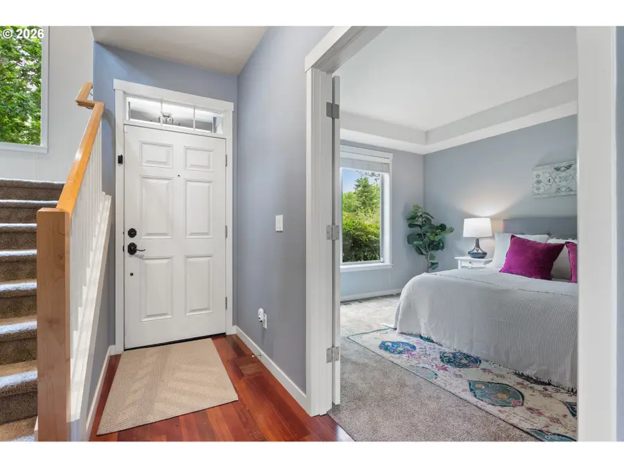 8988 SW Taylors Ferry Rd, Portland, OR 97223 - #2