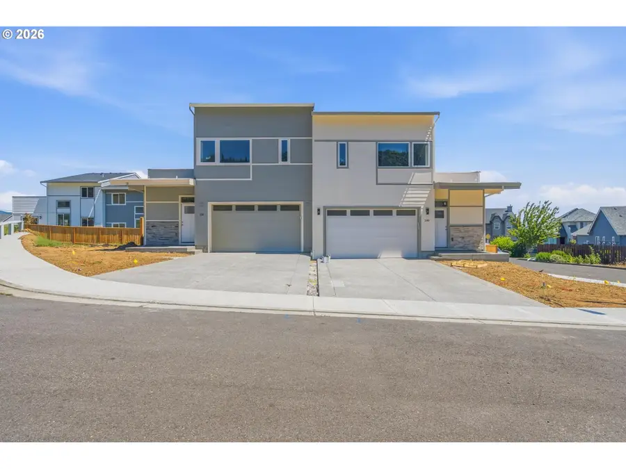 200 Black Hawk Ct, Columbia City, OR 97018 - #2