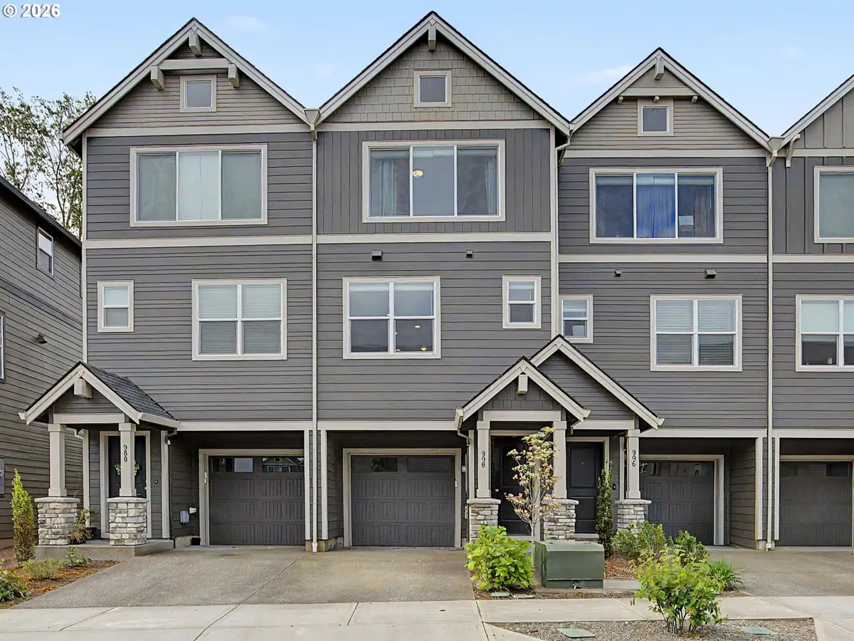 988 SW 2nd Way, Troutdale, OR 97060 - #1
