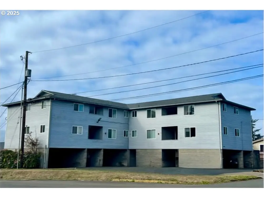 166 NE 8th St, Newport, OR 97365 - Image #1
