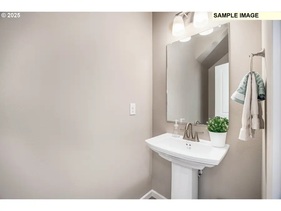 63 NW Mawrcrest Ave, Gresham, OR 97030 - Image #3