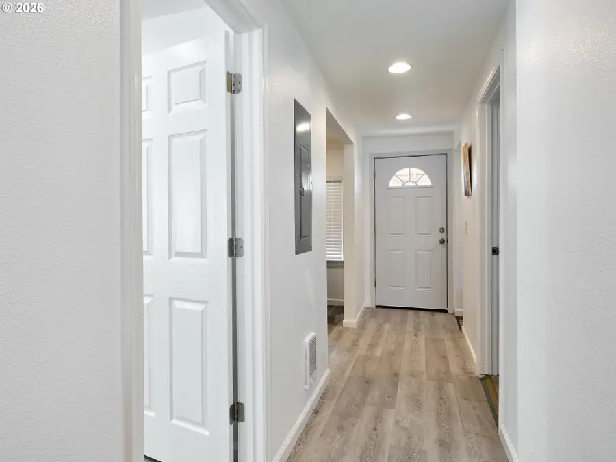 5905 SE Hazel Pl, Milwaukie, OR 97222 - #3