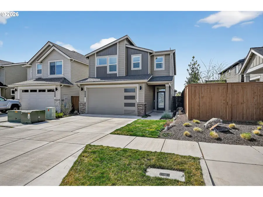 60903 SE Epic Pl, Bend, OR 97702 - #3