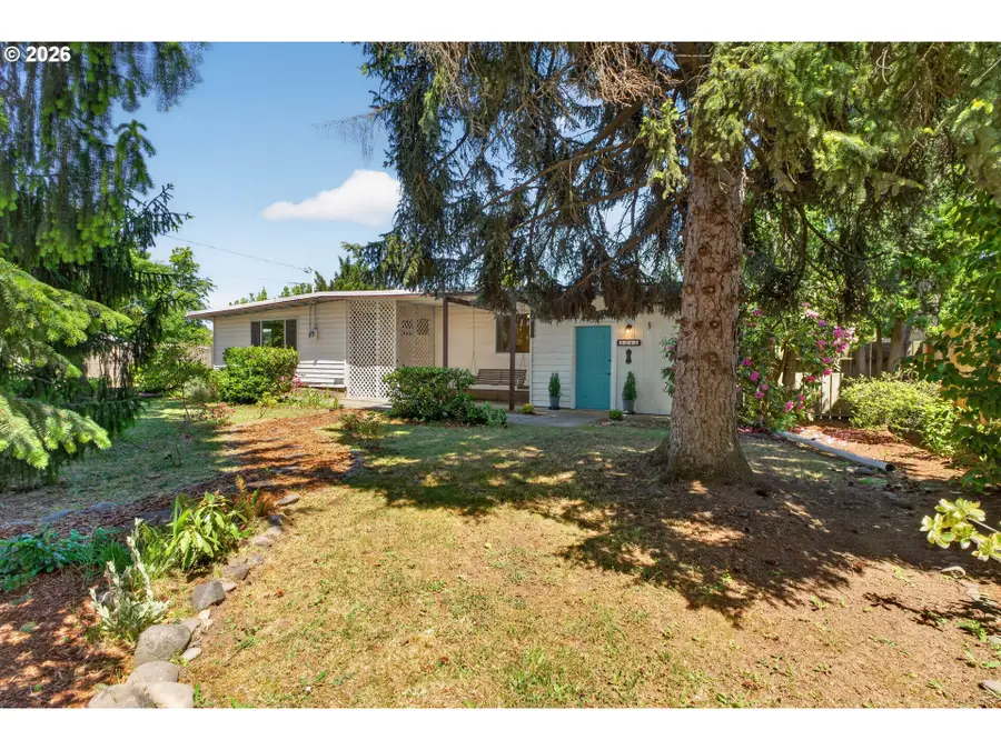 2245 Devos St, Eugene, OR 97402 - #3
