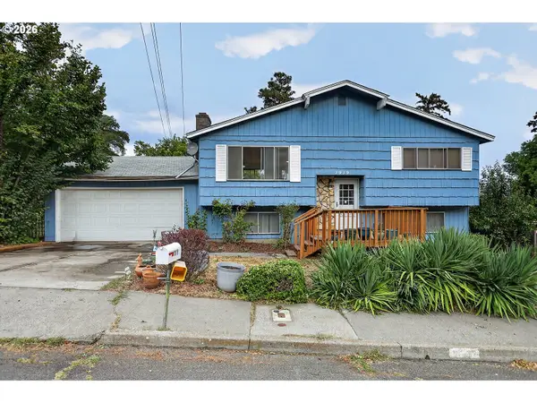 1919 Garrison St, TheDalles, OR 97058