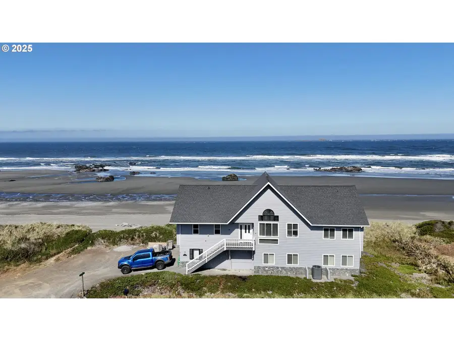93830 Low Tide Dr, Wedderburn, OR 97444 - Image #2