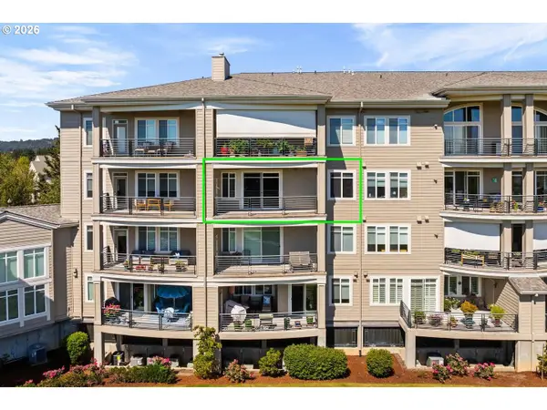 4884 NW Promenade Ter #310, Portland, OR 97229