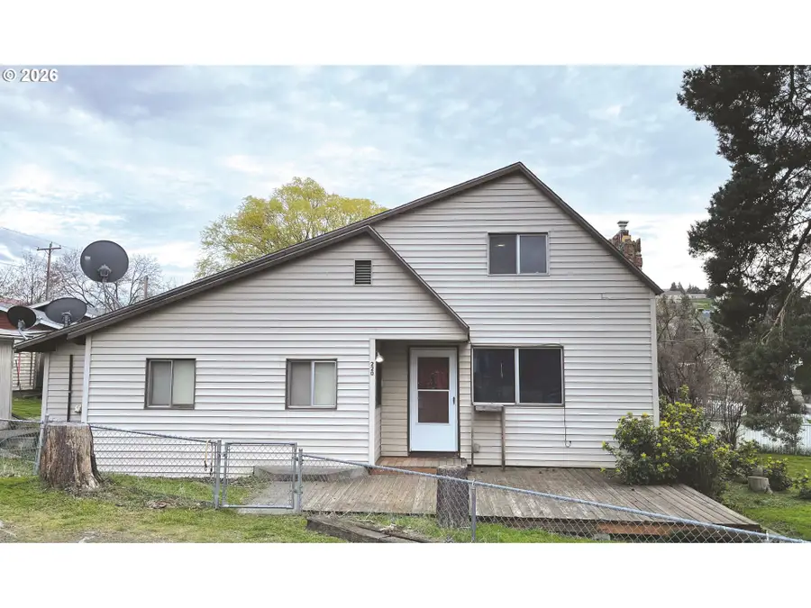 220 August St, Heppner, OR 97836 - #2