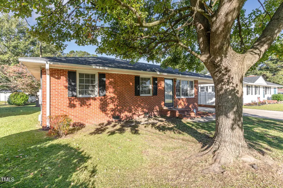 803 Holloman Street, Mount Olive, NC 28365 - Image #2