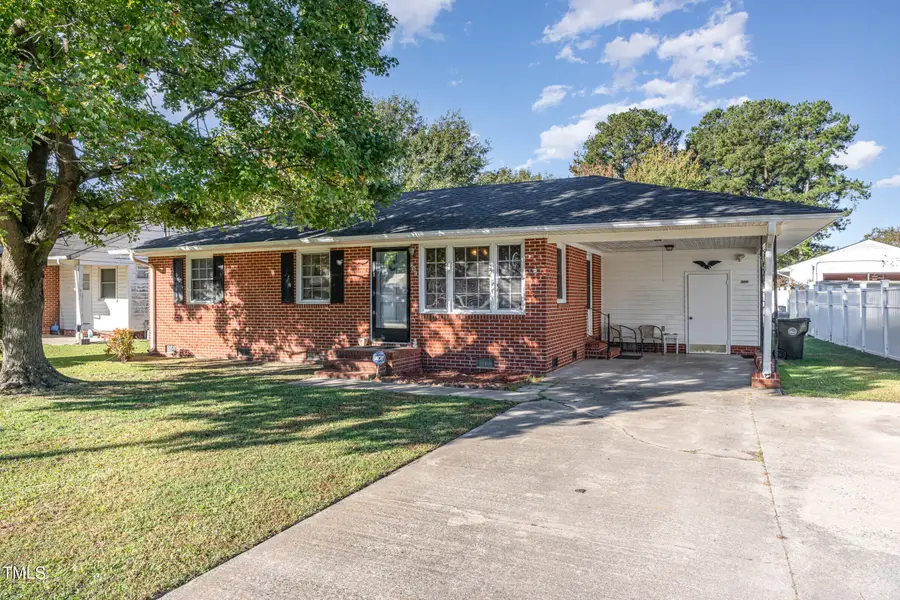 803 Holloman Street, Mount Olive, NC 28365 - Image #3