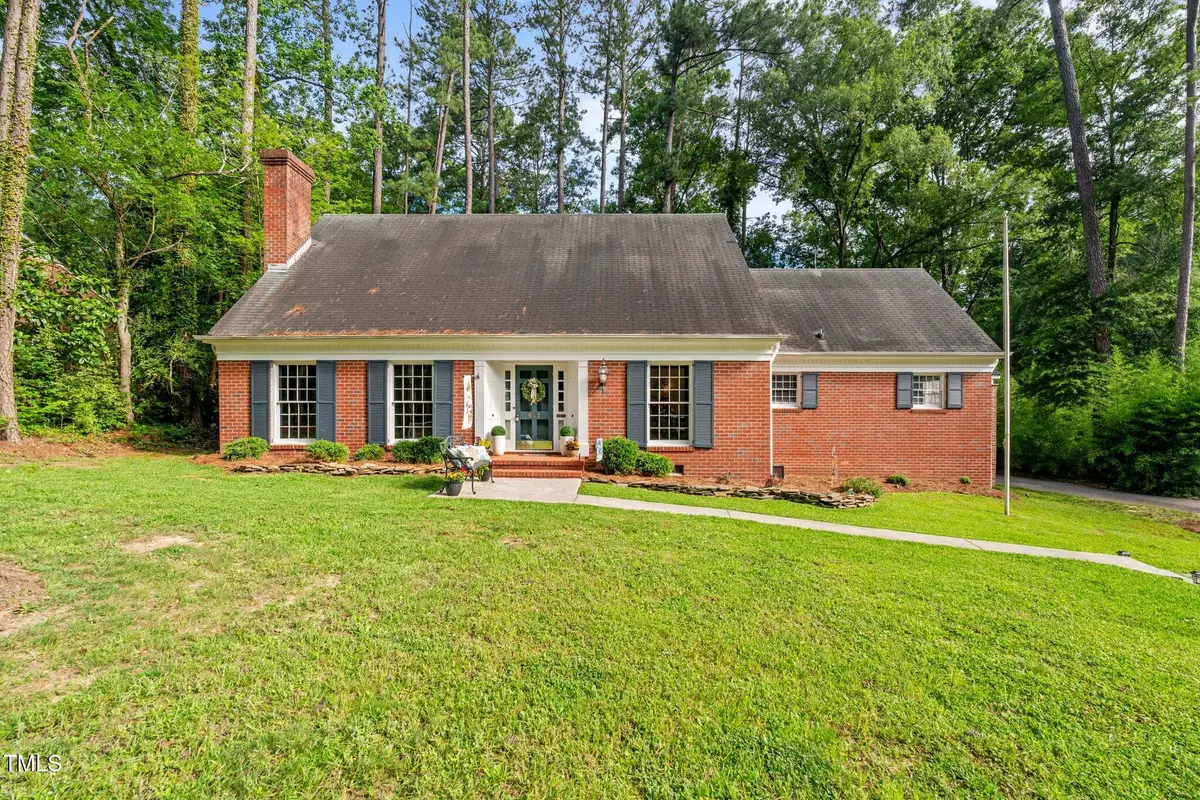 612 W Chisholm Street, Sanford, NC 27330 - #1