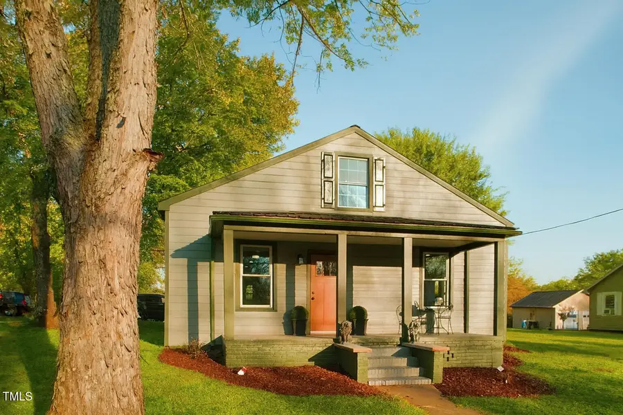 301 W Hill Avenue S, Hillsborough, NC 27278 - #2