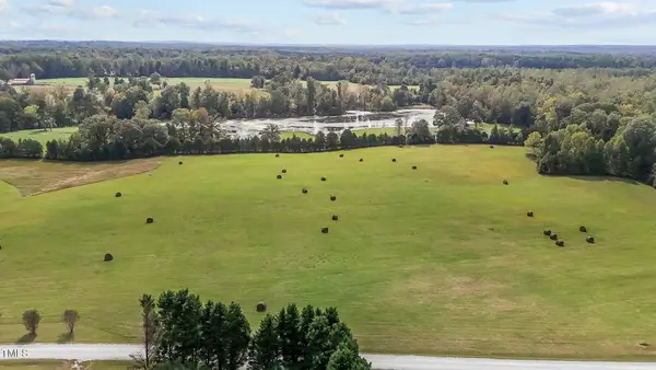 2 Deer Run Trail, Hillsborough, NC 27278