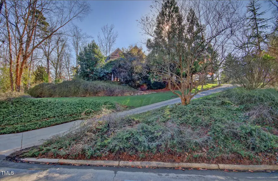 805 Greenwood Road, Chapel Hill, NC 27514 - Image #2