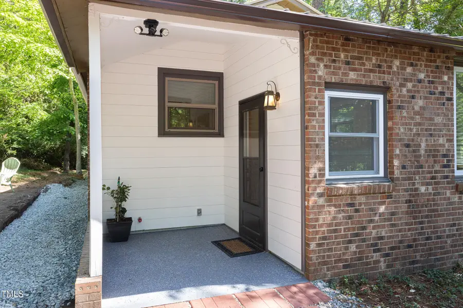 126 Barclay Road, Chapel Hill, NC 27516 - Image #3