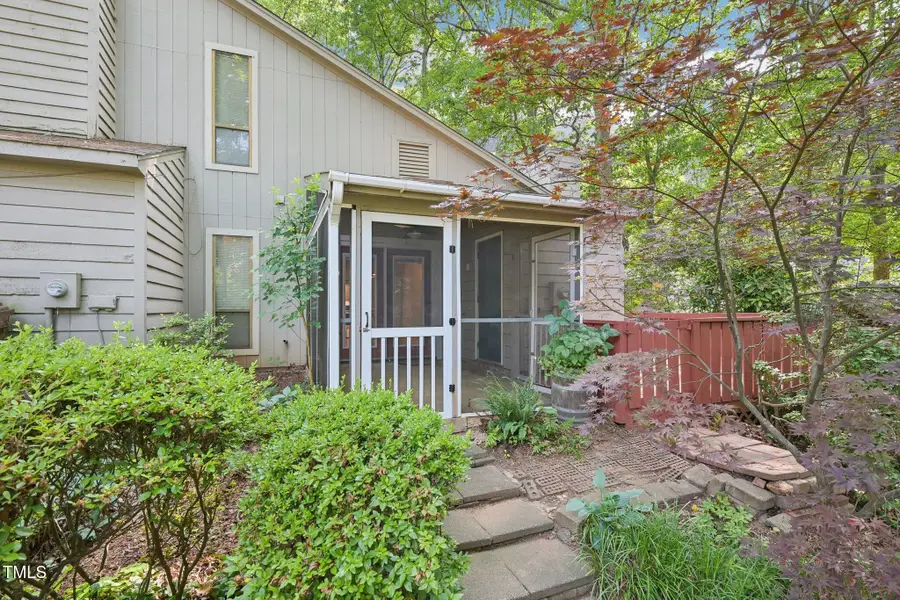 124 Twin Oaks Place, Cary, NC 27511 - Image #3