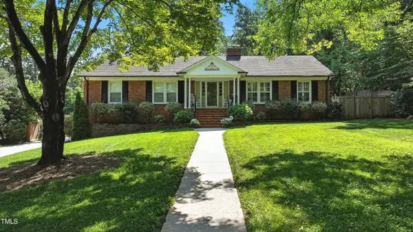 2008 Downing Street, Greensboro, NC 27410