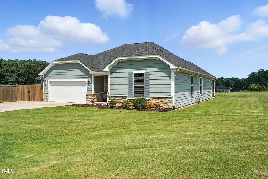 25 Harlow Court, Fuquay Varina, NC 27526 - Image #2