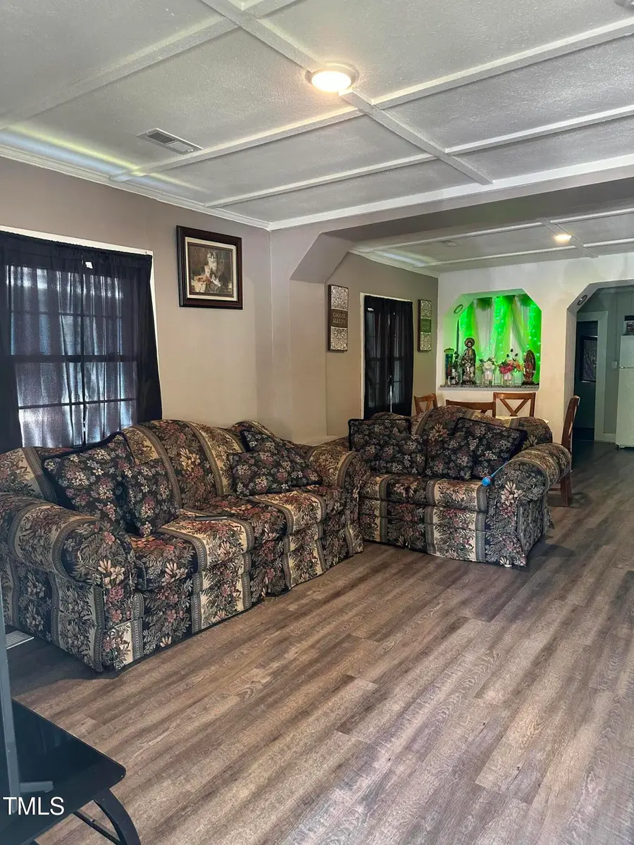 615 Manchester Street Se, Wilson, NC 27893 - Image #2