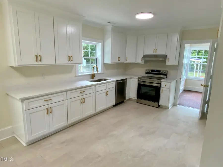 1101 W Divine Street, Dunn, NC 28334 - Image #2