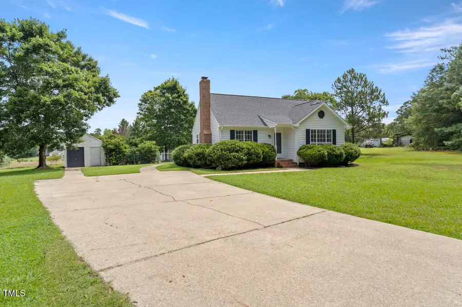 9704 Weathering Court, Zebulon, NC 27597 - Image #2