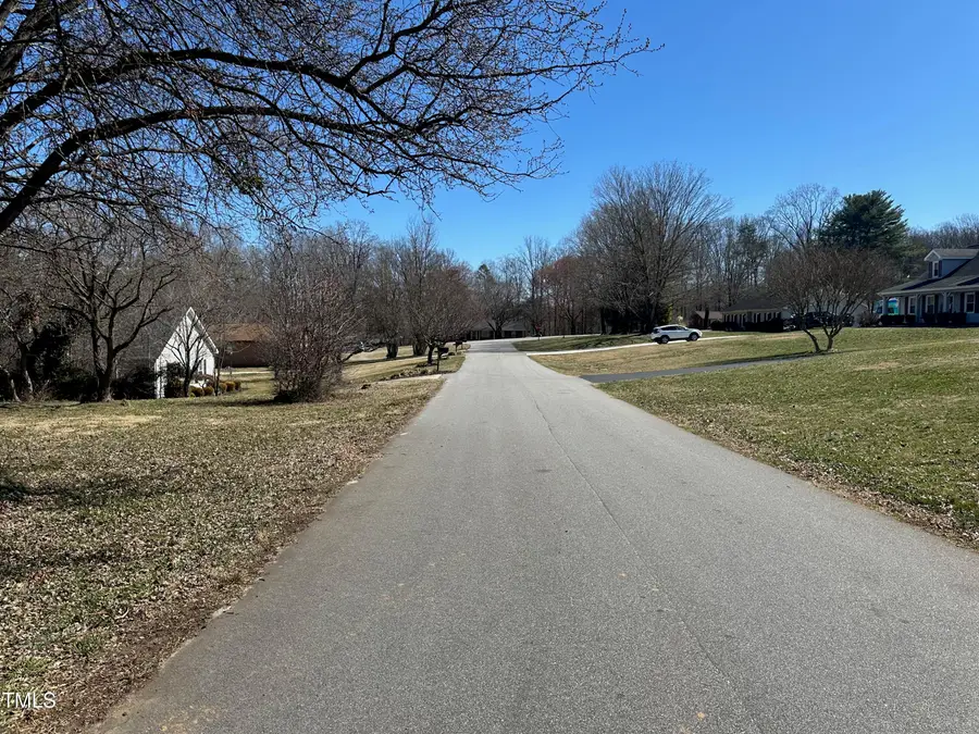 413 Montcrest Drive, Kernersville, NC 27284 - Image #3