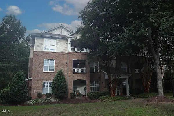 8011 Allyns Landing Way #202, Raleigh, NC 27615