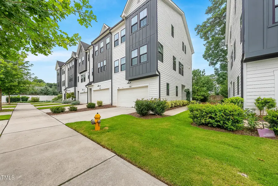 910 Waterside View Drive, Raleigh, NC 27606 - Image #2