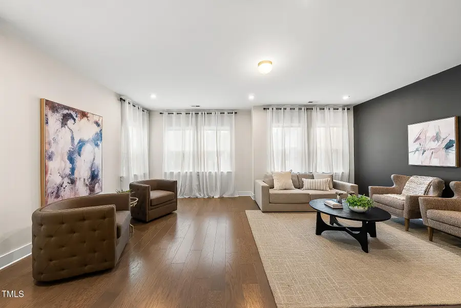 910 Waterside View Drive, Raleigh, NC 27606 - Image #3