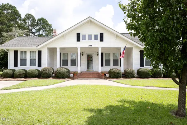 704 N Lincoln Street, Benson, NC 27504
