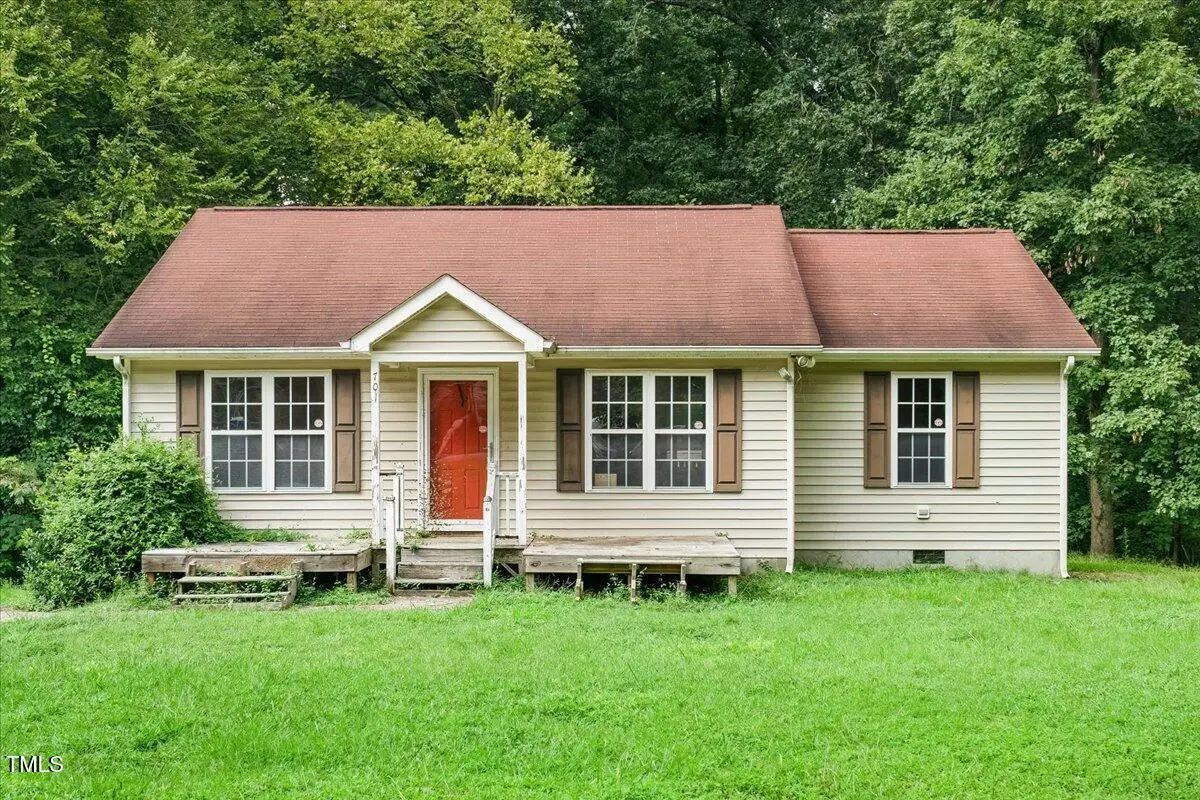 701 E Lavender Avenue, Durham, NC 27704 - Image #1