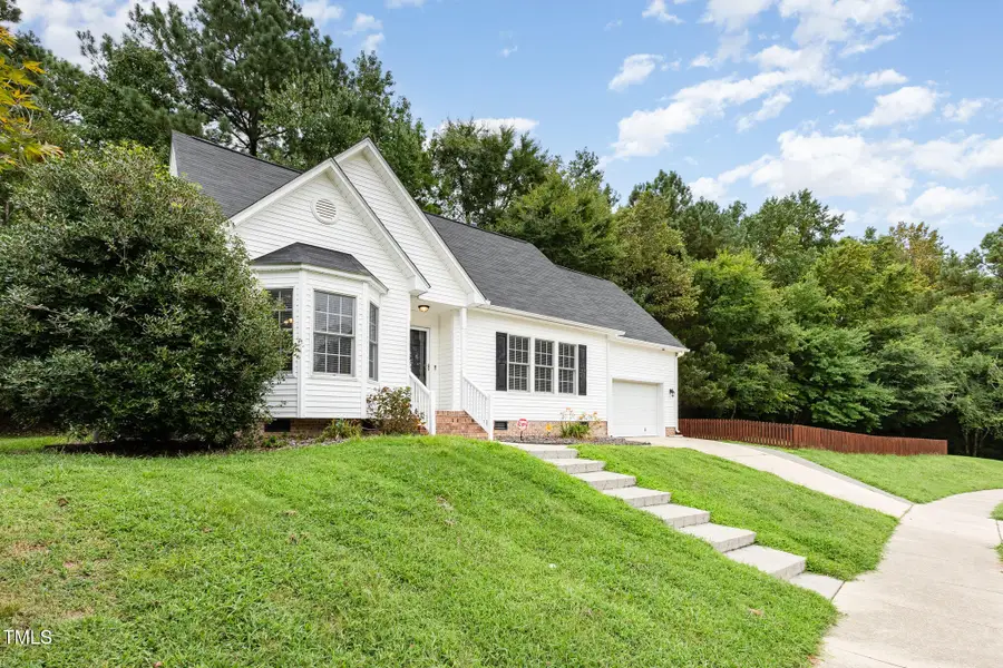 8401 Hobhouse Circle, Raleigh, NC 27615 - Image #3