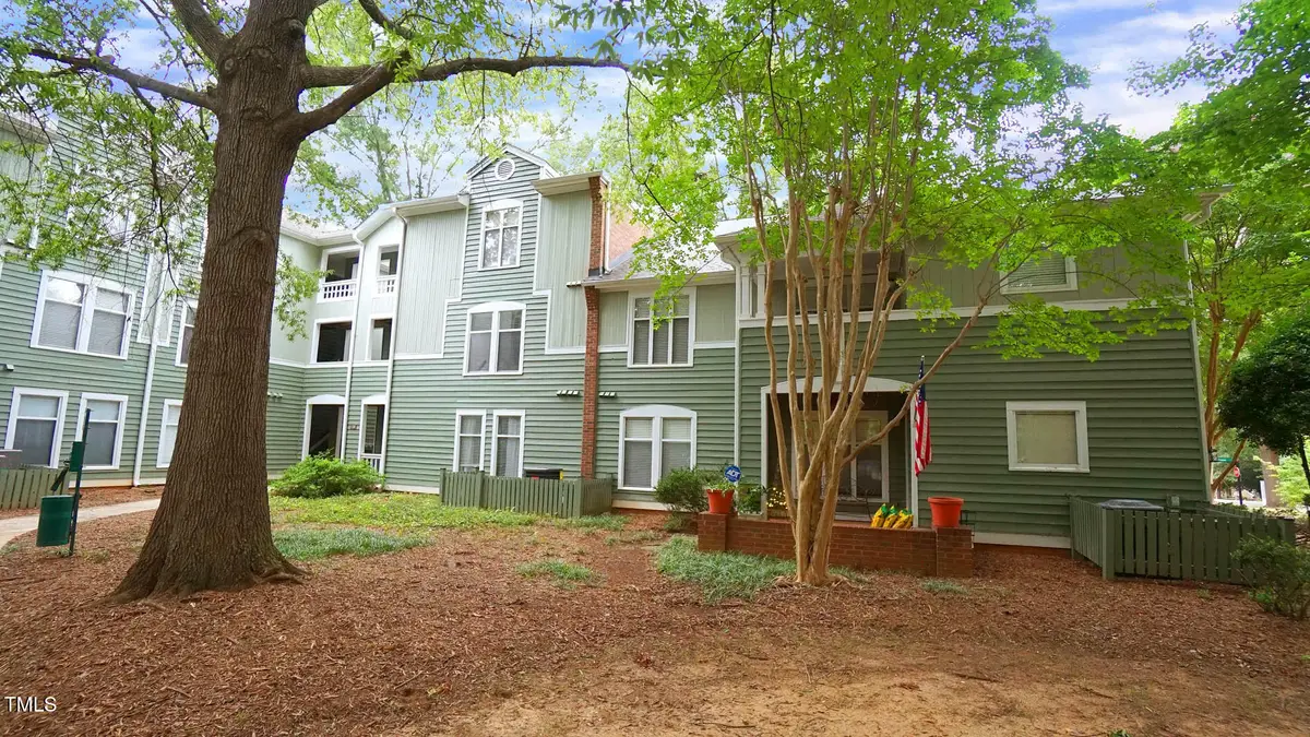 1201 Westview Lane #205, Raleigh, NC 27605 - Image #1
