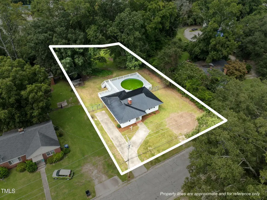 604 Hines Avenue, Kinston, NC 28504 - #3