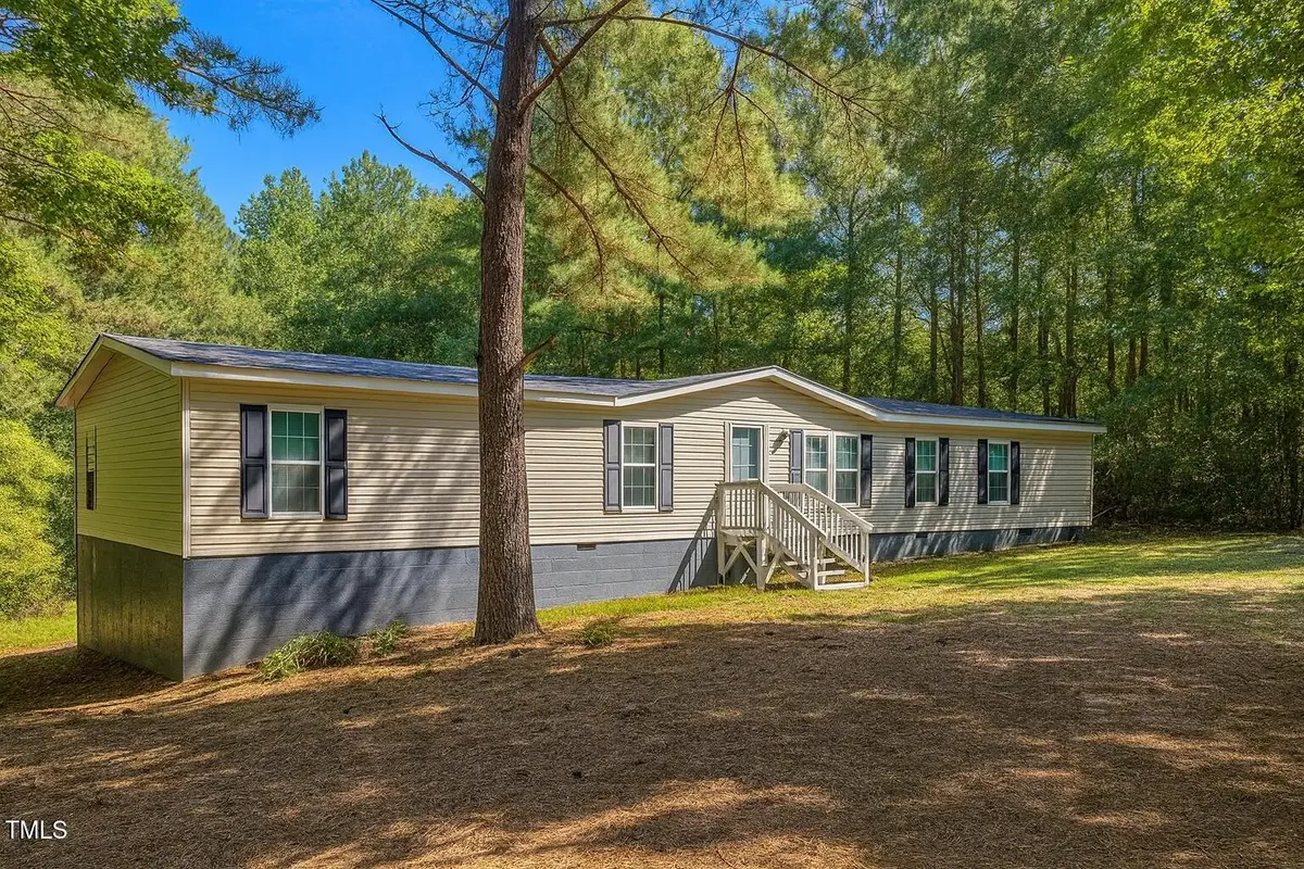 122 Casei Lane, Henderson, NC 27537 - Image #1