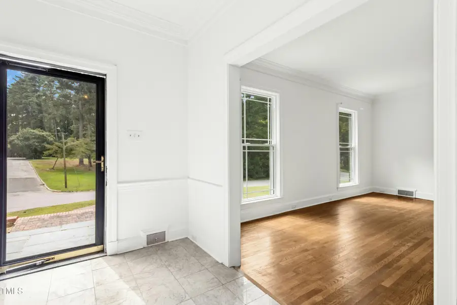 402 W Belle Street, Henderson, NC 27536 - Image #2