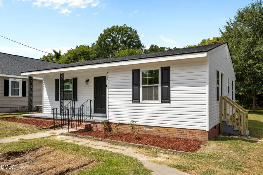 709 E Johnson Street, Dunn, NC 28334 - Image #2