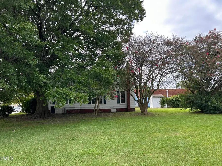 209 E Harnett Street, Dunn, NC 28334 - Image #2