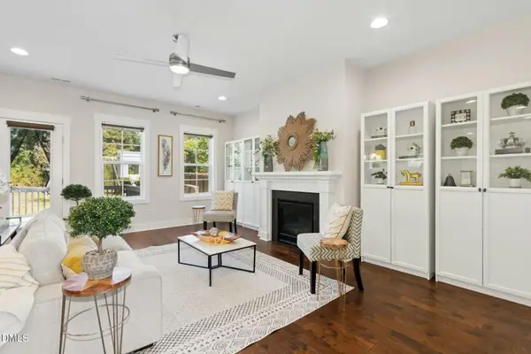 562 Beacon Ridge Boulevard, Chapel Hill, NC 27516