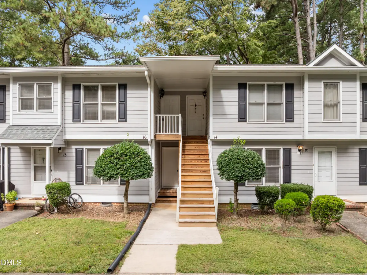 121 Westview Drive #Apt 16, Carrboro, NC 27510 - Image #1