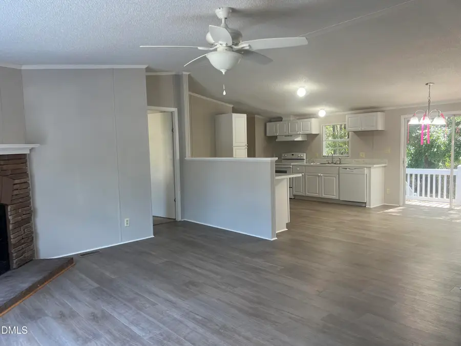 121 Ashe Street, Coats, NC 27521 - Image #3